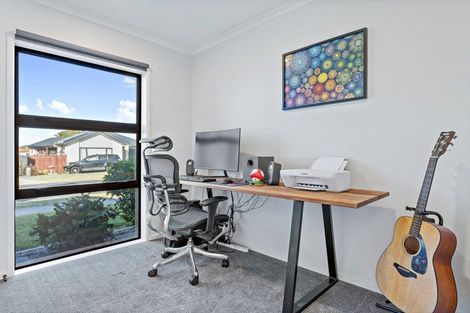 Photo of property in 18 Perla Road, Pukekohe, 2120