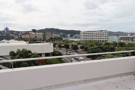 Photo of property in Fountain Court, 11/48u Oriental Parade, Oriental Bay, Wellington, 6011