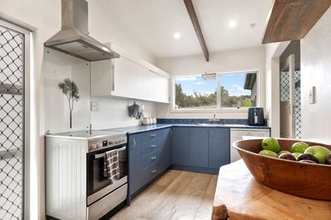 Photo of property in 1213 Pakiri Block Road, Tomarata, Wellsford, 0974