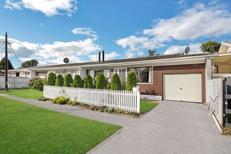 Photo of property in 2/7 Don Street, Papakura, 2110