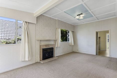 Photo of property in 42 Takutai Avenue, Half Moon Bay, Auckland, 2012
