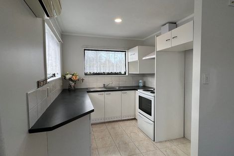 Photo of property in 1 Taikata Road, Te Atatu Peninsula, Auckland, 0610