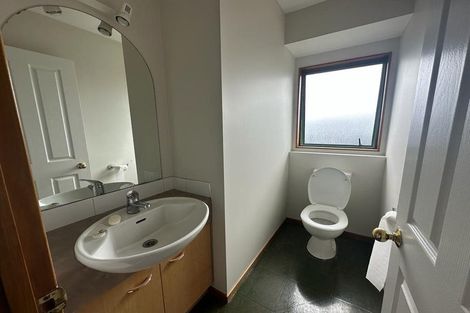Photo of property in 15 Rosebay Rise, Henderson, Auckland, 0610