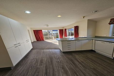 Photo of property in 2a Cedar Drive, Paraparaumu Beach, Paraparaumu, 5032