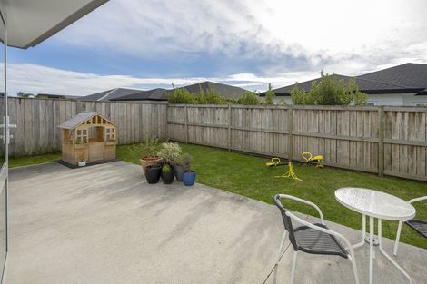 Photo of property in 18 Lamborn Drive, Papakura, 2110