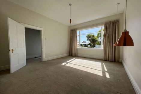 Photo of property in 49 Cleveland Street, Edgeware, Christchurch, 8013