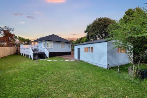 Photo of property in 7 Serjeant Street, Henderson, Auckland, 0612