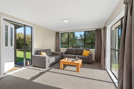 Photo of property in 5 Castle Street, Waihola, Milton, 9073