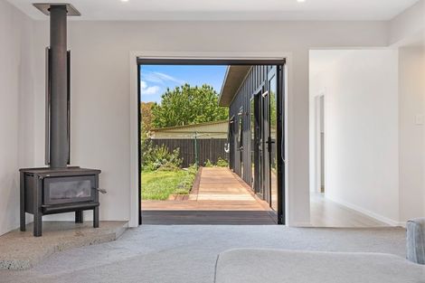 Photo of property in 30 Park Terrace, Waikuku Beach, 7473