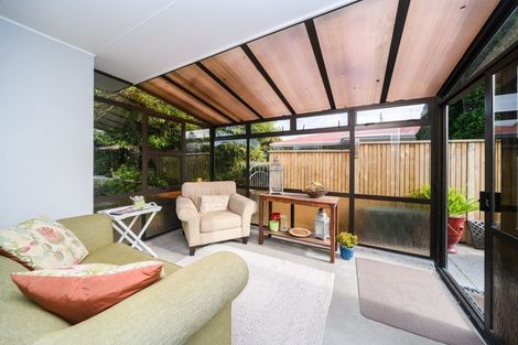 Photo of property in 33 Newcastle Street, Hokowhitu, Palmerston North, 4410