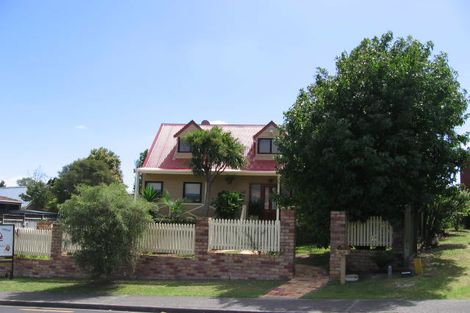 Photo of property in 1/35 Gatman Street, Birkdale, Auckland, 0626