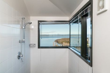 Photo of property in 71 Wakeman Road, Acacia Bay, Taupo, 3330