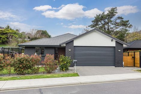 Photo of property in 1 Genoa Place, Whitby, Porirua, 5024