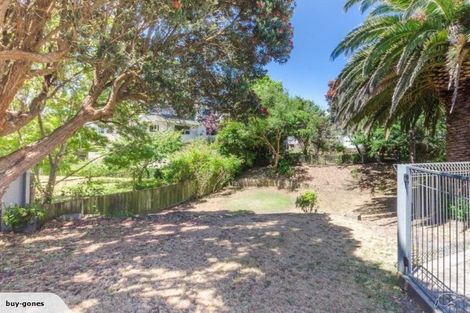 Photo of property in 16 Manly Street, Paraparaumu Beach, Paraparaumu, 5032