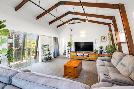 Photo of property in 12 Banks Place, Rangiora, 7400