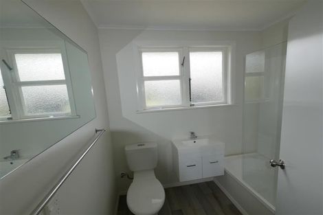 Photo of property in 115 Porchester Road, Papakura, 2110
