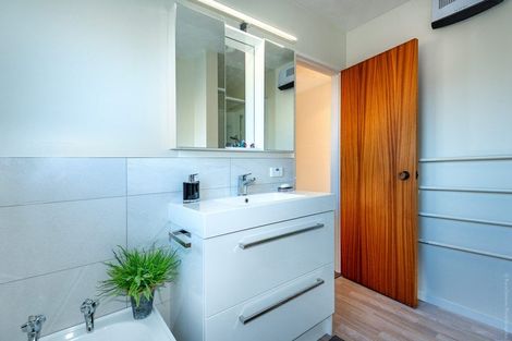 Photo of property in 21 Te Maru Place, Redwood, Christchurch, 8051