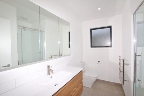 Photo of property in 2b Otaimako Place, Mangere, Auckland, 2022