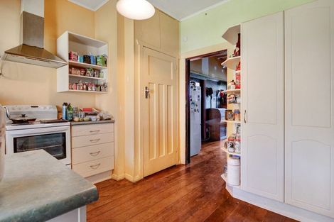 Photo of property in 2640 South Head Road, South Head, Helensville, 0874