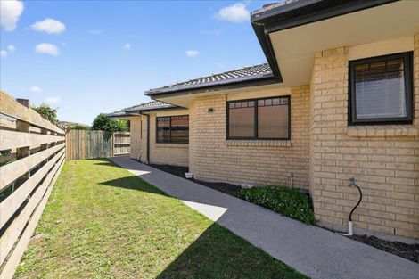 Photo of property in 4 Halesia Place, Mount Maunganui, 3116