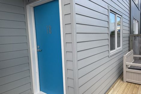Photo of property in 18/3 Kelvin Grove, Te Aro, Wellington, 6011