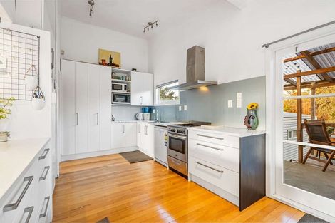 Photo of property in 19 Wanaka Place, Pakuranga Heights, Auckland, 2010