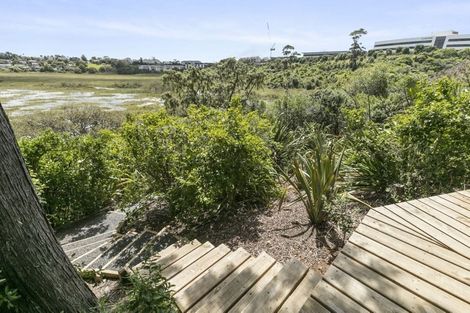 Photo of property in 2/34 Mcbreen Avenue, Northcote, Auckland, 0627