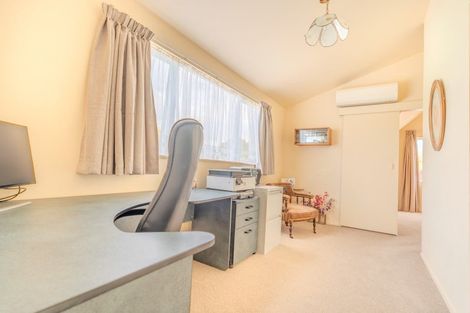 Photo of property in 20 Cromwell Drive, Fitzroy, Hamilton, 3206