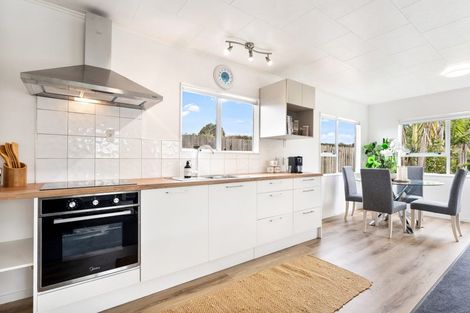 Photo of property in 22 Point Wells Road, Point Wells, Warkworth, 0986