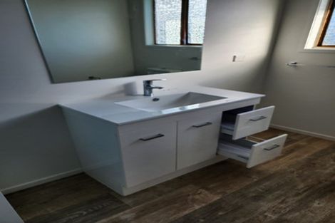 Photo of property in 43 Girrahween Drive, Totara Vale, Auckland, 0629