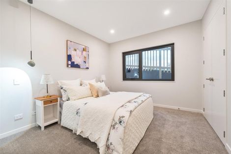 Photo of property in 25 Whakairo Crescent, Gulf Harbour, 0930