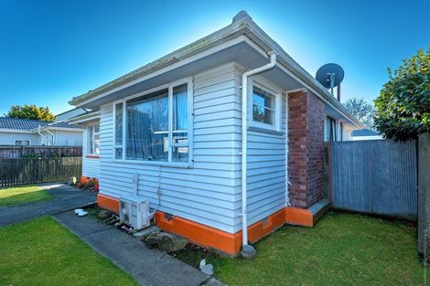 Photo of property in 102 Yaldhurst Road, Sockburn, Christchurch, 8042