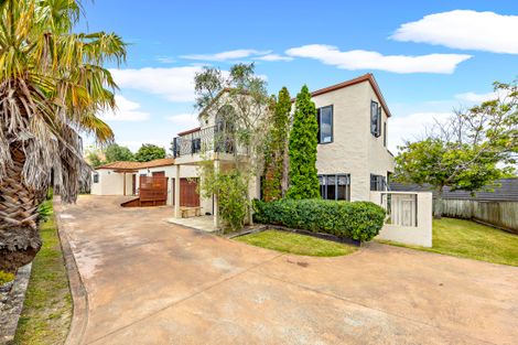 Photo of property in 13 Conacher Close, East Tamaki Heights, Auckland, 2016