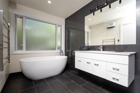 Photo of property in 55d Palmerston Road, Havelock North, 4130