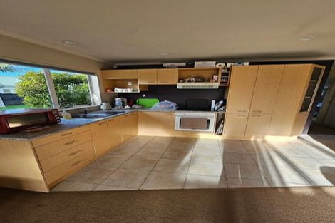 Photo of property in 38 Alexander Street, Cockle Bay, Auckland, 2014