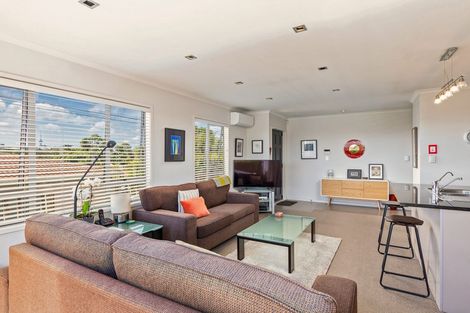 Photo of property in 18a School Road, Morningside, Auckland, 1021