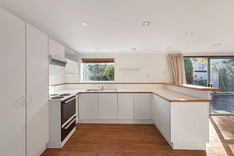 Photo of property in 27 Grassmere Street, Papanui, Christchurch, 8052