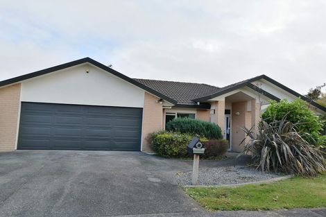 Photo of property in 12 Mellefont Close, East Tamaki Heights, Auckland, 2016