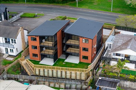 Photo of property in 3/12 Ruakiwi Road, Hamilton Lake, Hamilton, 3204