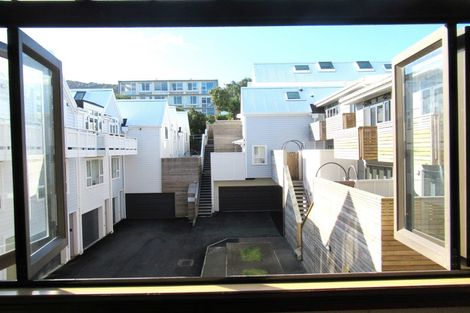 Photo of property in Pirie Street Townhouses, 28/35u Pirie Street, Mount Victoria, Wellington, 6011