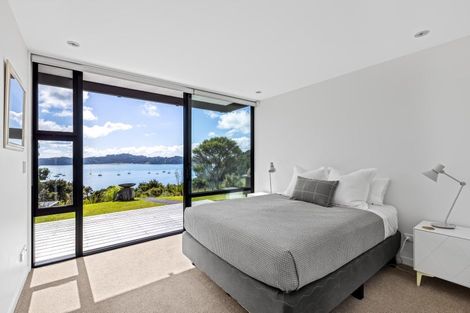 Photo of property in 28 Opahi Bay Road, Mahurangi West, Warkworth, 0983