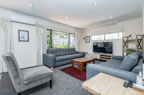 Photo of property in 2 Ridley Green, Churton Park, Wellington, 6037