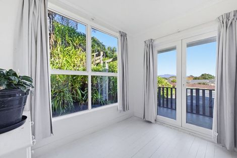 Photo of property in 73 Oranga Street, Westown, New Plymouth, 4310