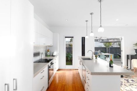 Photo of property in 21 Derby Street, St Albans, Christchurch, 8014