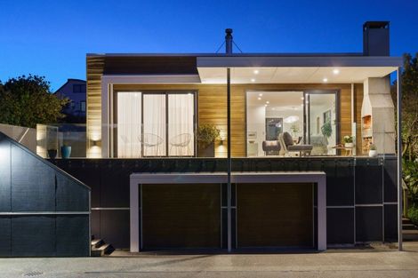 Photo of property in 79 Marine Parade, Paraparaumu Beach, Paraparaumu, 5032