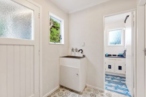 Photo of property in 16 Arthur Street, Waikawa Beach, Levin, 5573
