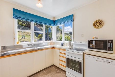 Photo of property in 78 Chester Road, Tawa, Wellington, 5028