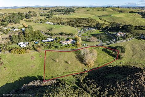 Photo of property in 70 Pineleigh Drive, Poraiti, Napier, 4182