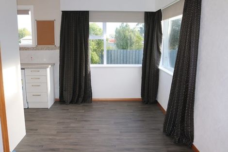 Photo of property in 70 Keith Street, Roslyn, Palmerston North, 4414