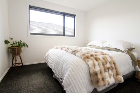 Photo of property in 7 Kohatu Boulder Way, Welbourn, New Plymouth, 4310